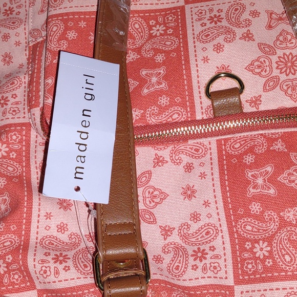 ๐บMADDEN GIRL Mggloryc Weekender Bag - Picture 5 of 11